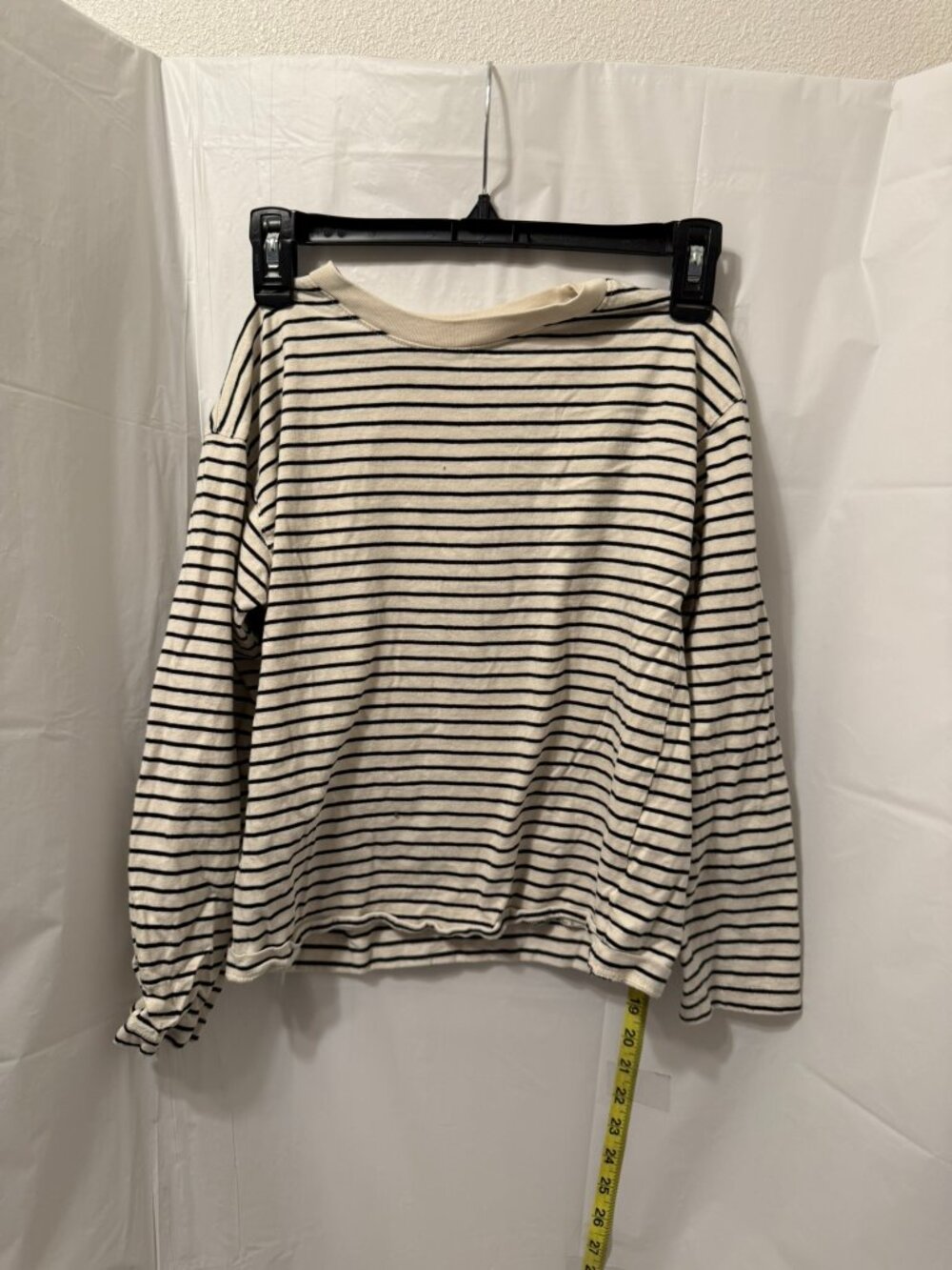 H&M Kids Youth Size 8/10 Black White Striped Long Sleeve Shirt